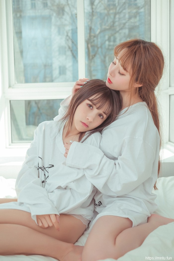 性感清纯美胸美女图片