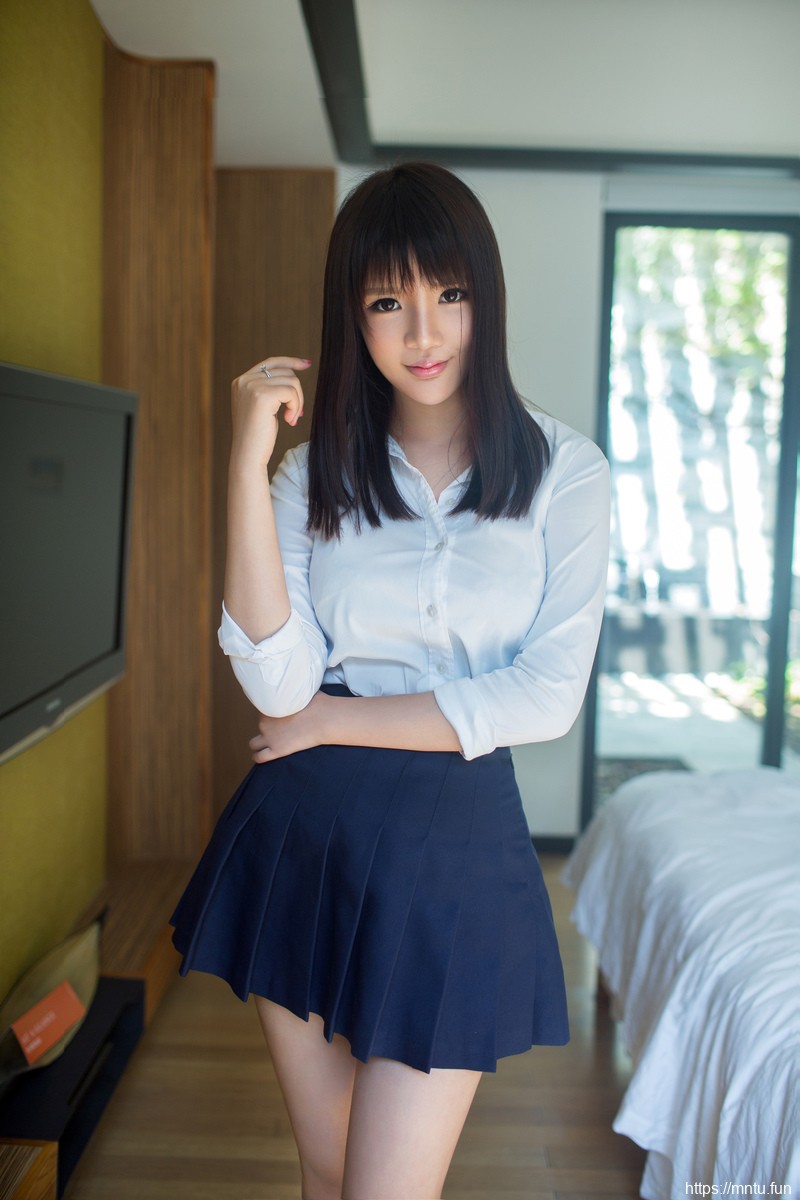 推女郎63期王依萌全裸写真