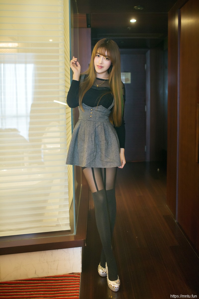 推女郎夏倪可性感私房写真