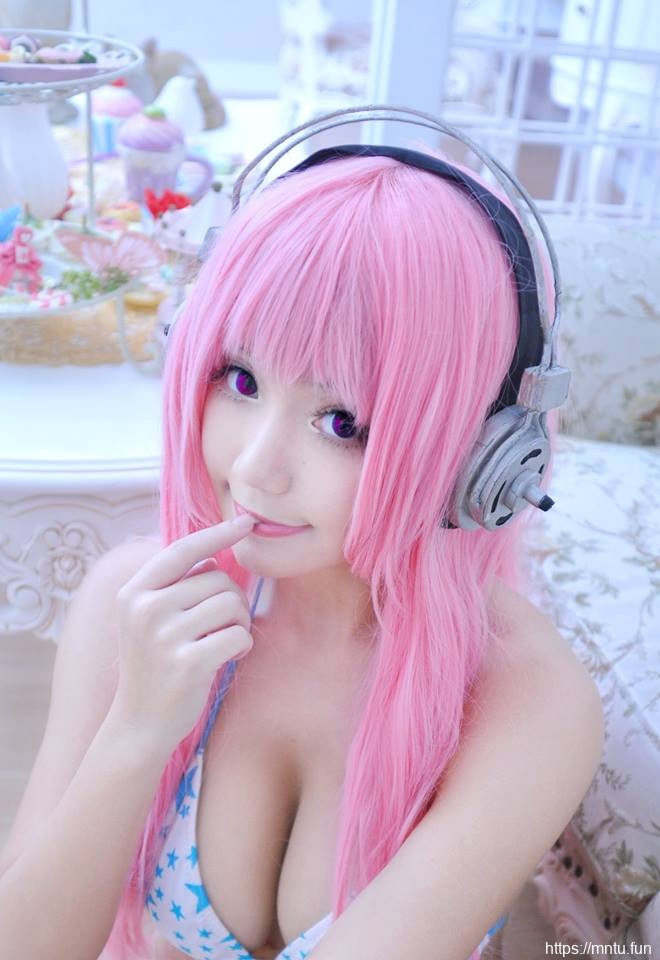 新加坡软妹子忧糯Yonor童颜巨乳COSPLAY角色扮演