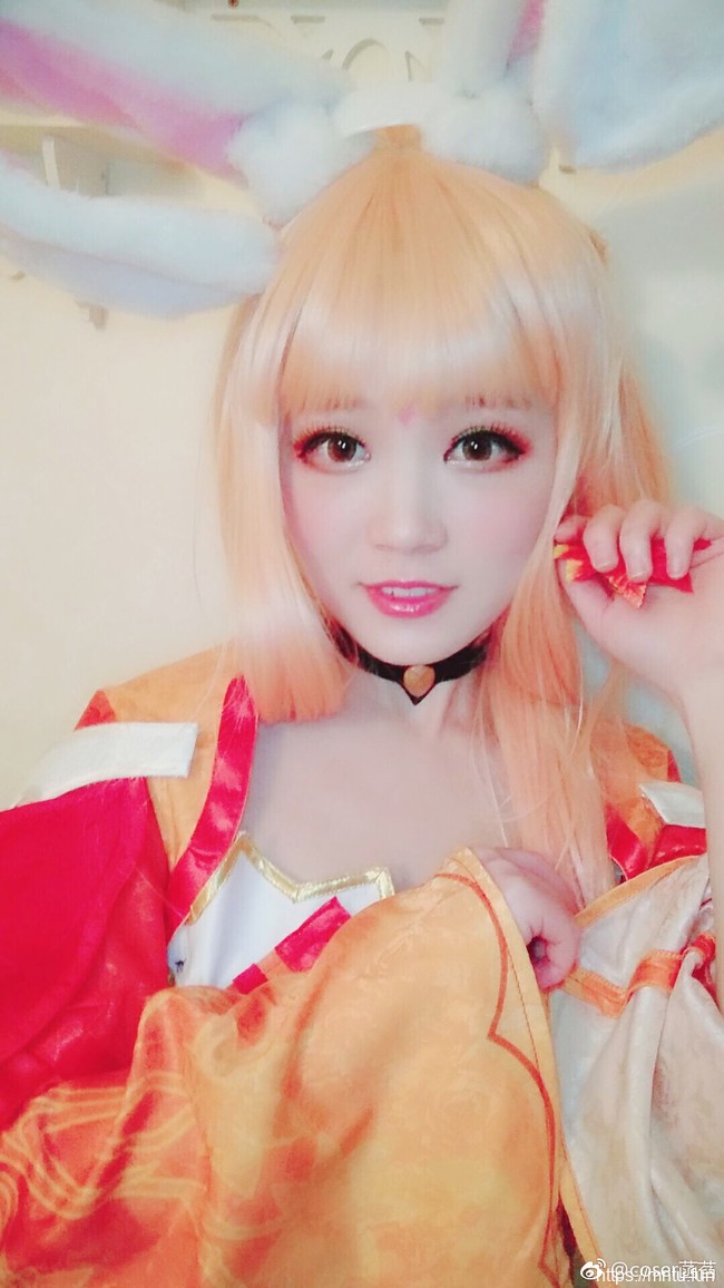 清纯美女coser菡萏兽耳COSPLAY王者荣耀公孙离