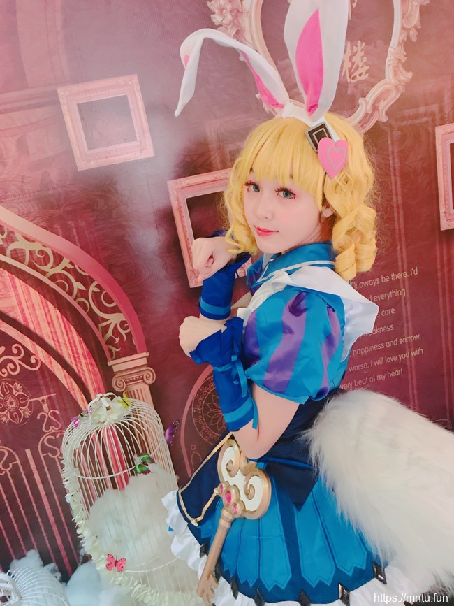 [腿控福利]美少女才不是小喵喵COS王者荣耀妲己