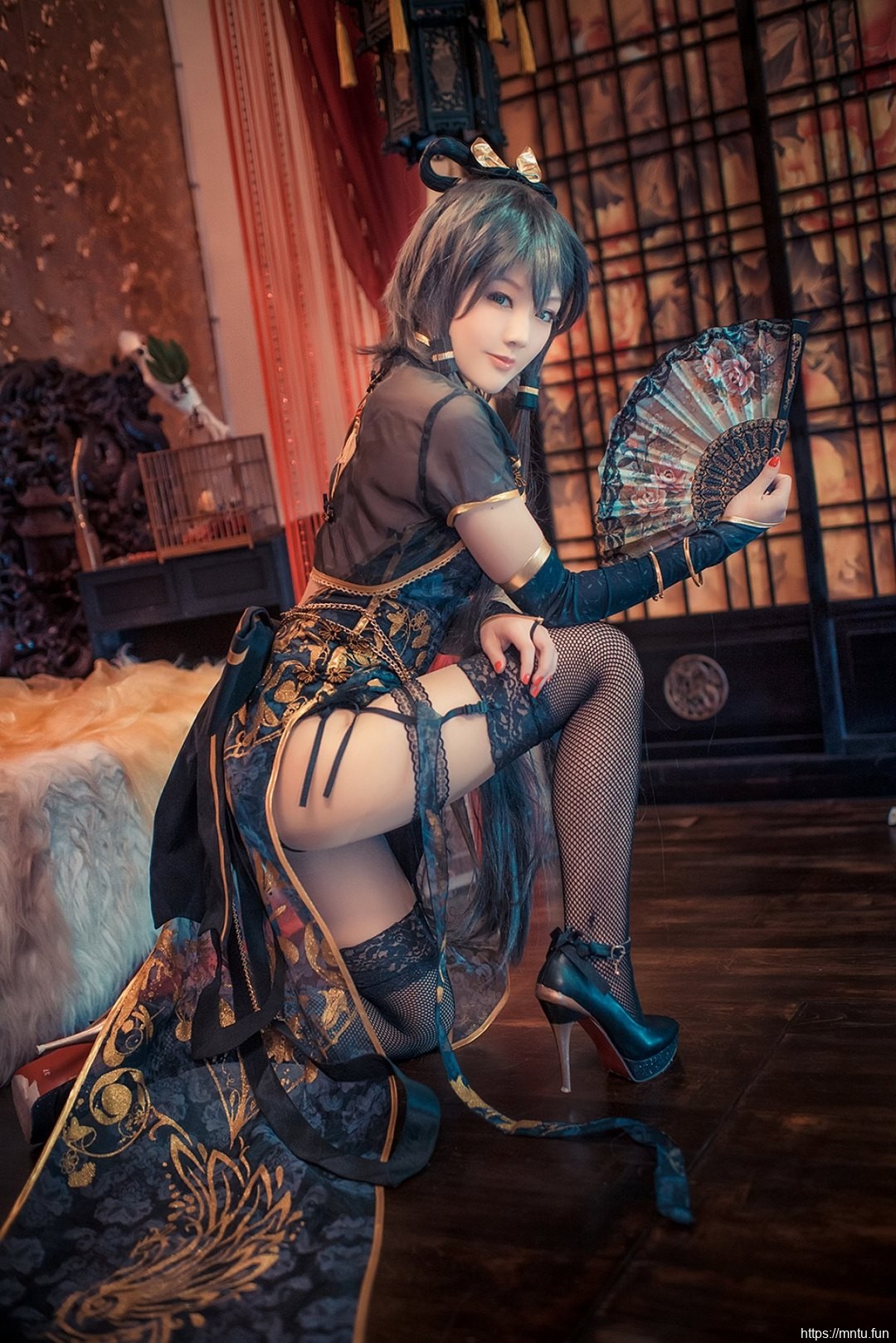 古风旗袍美女黑丝美腿cosplay洛天依诱惑销魂