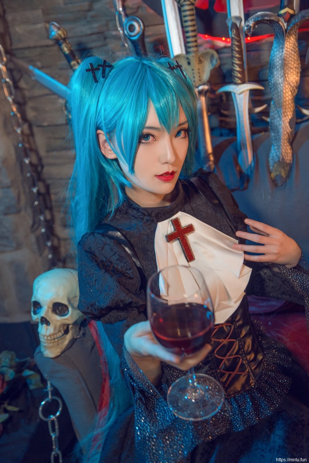 妖艳魅惑美女猫井澜Cosplay初音未来吸血鬼