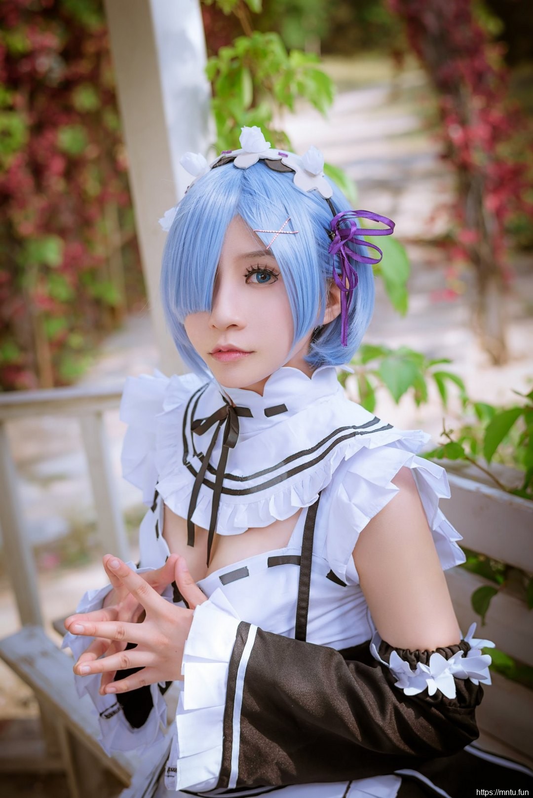 短发美女cosplay从零开始蕾姆女仆装制服诱惑