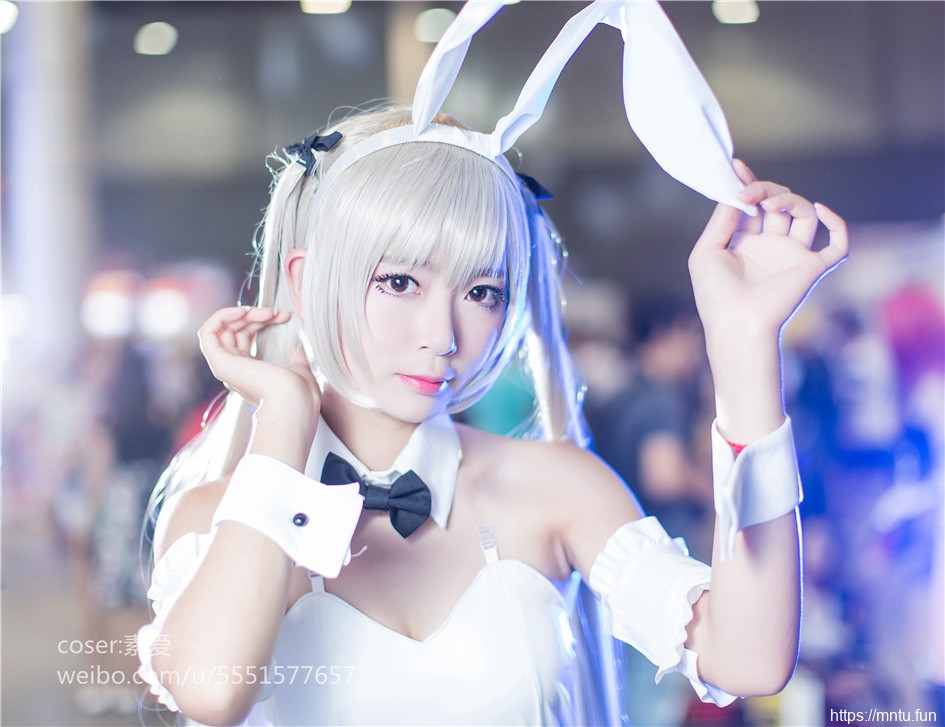 黑丝美腿美女cosplay性感兔女郎穹妹