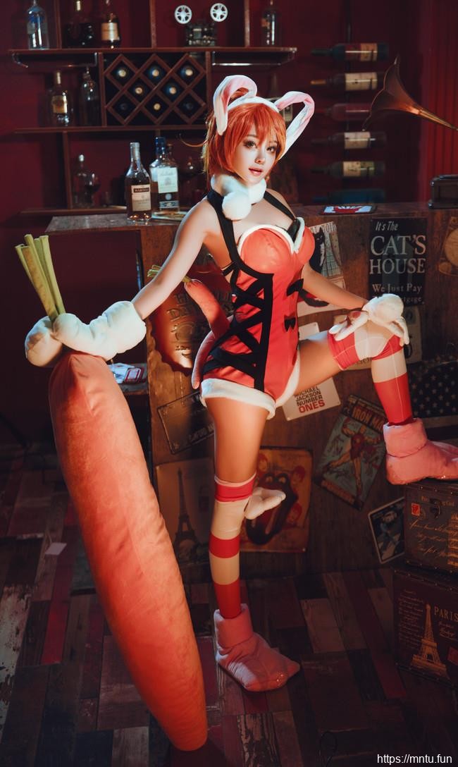 蜜丝公馆花小骨COS王者荣耀兔女郎花木兰