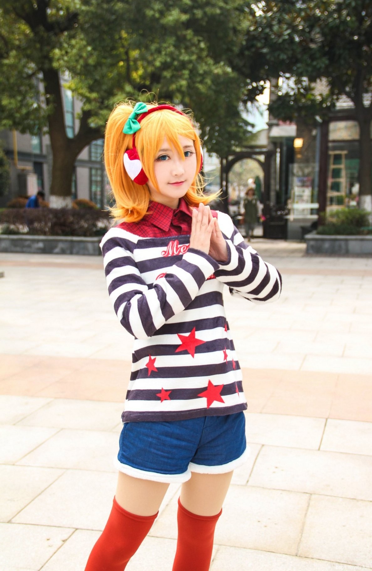 可爱美少女Cosplay高坂穗乃果十分迷人