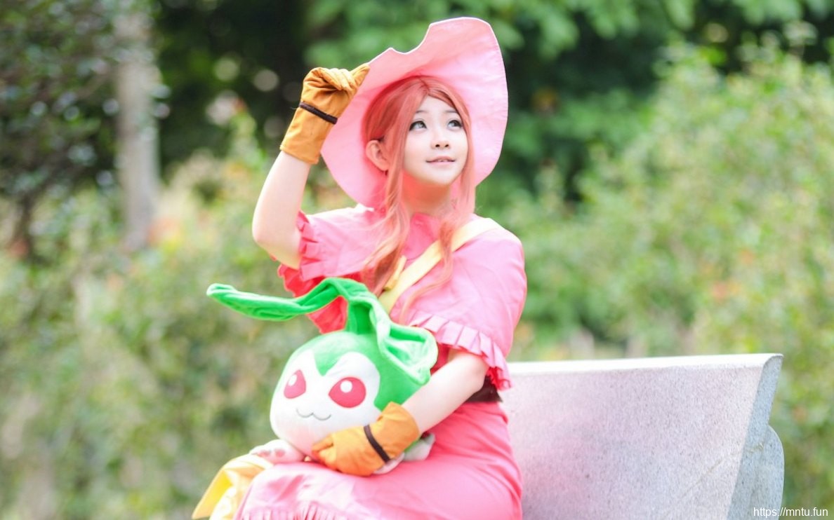 清纯美女Cosplay太刀川美美可爱无敌