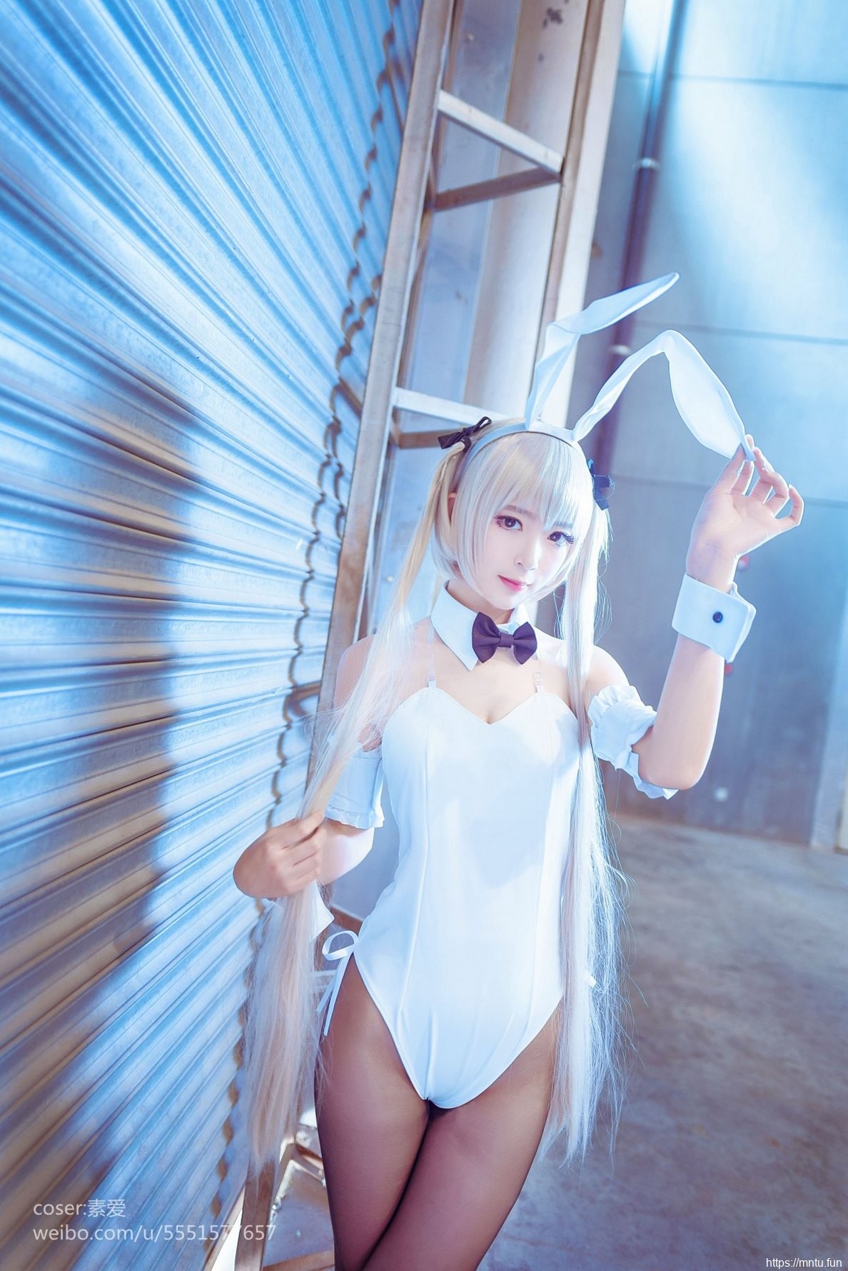 黑丝美女Cosplay性感兔女郎心扉荡漾