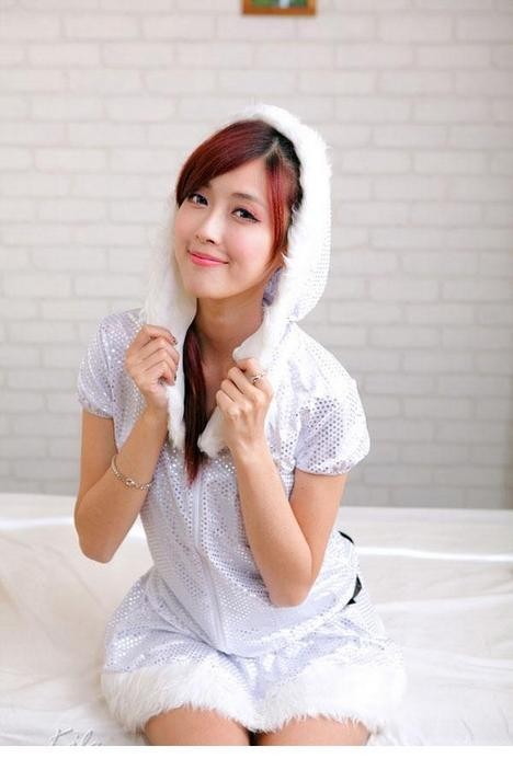 精选养眼气质甜美女孩粉嫩瓜子脸唯美图片15p