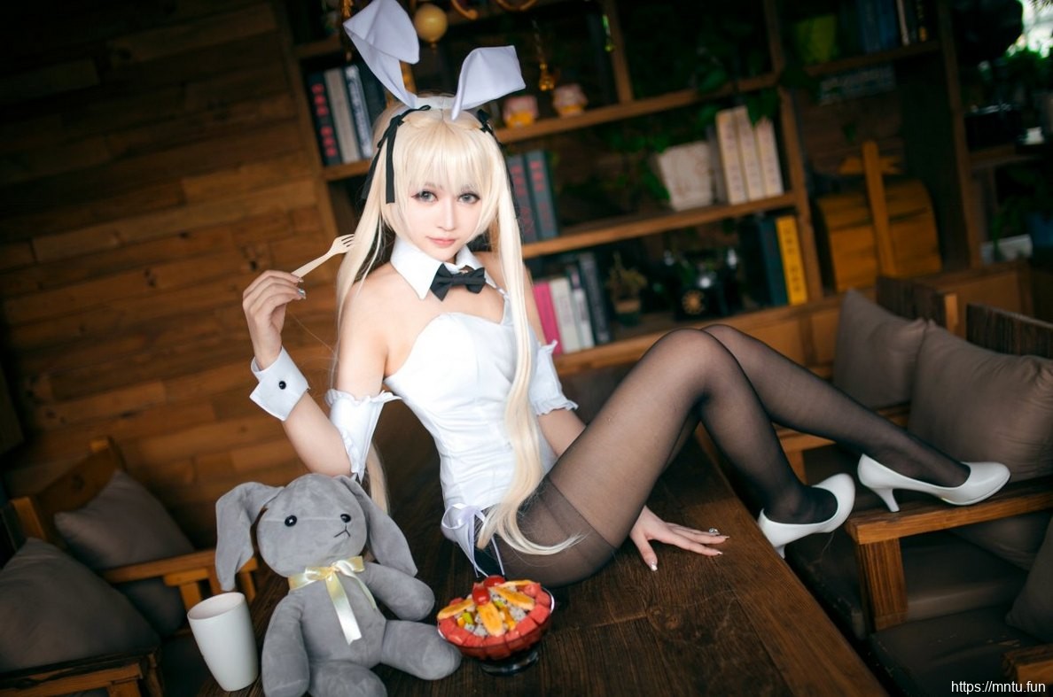 美女模特Cosplay春日野穹兔女郎写真