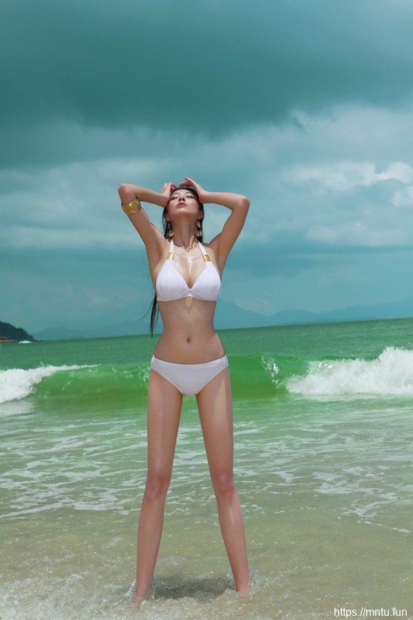 阳光超级模特艾尚真比基尼沙滩清凉唯美写真9p