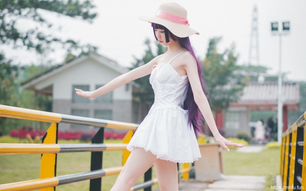 越南美女齐逼露屁屁超短裙肌肤雪白香艳美女大片