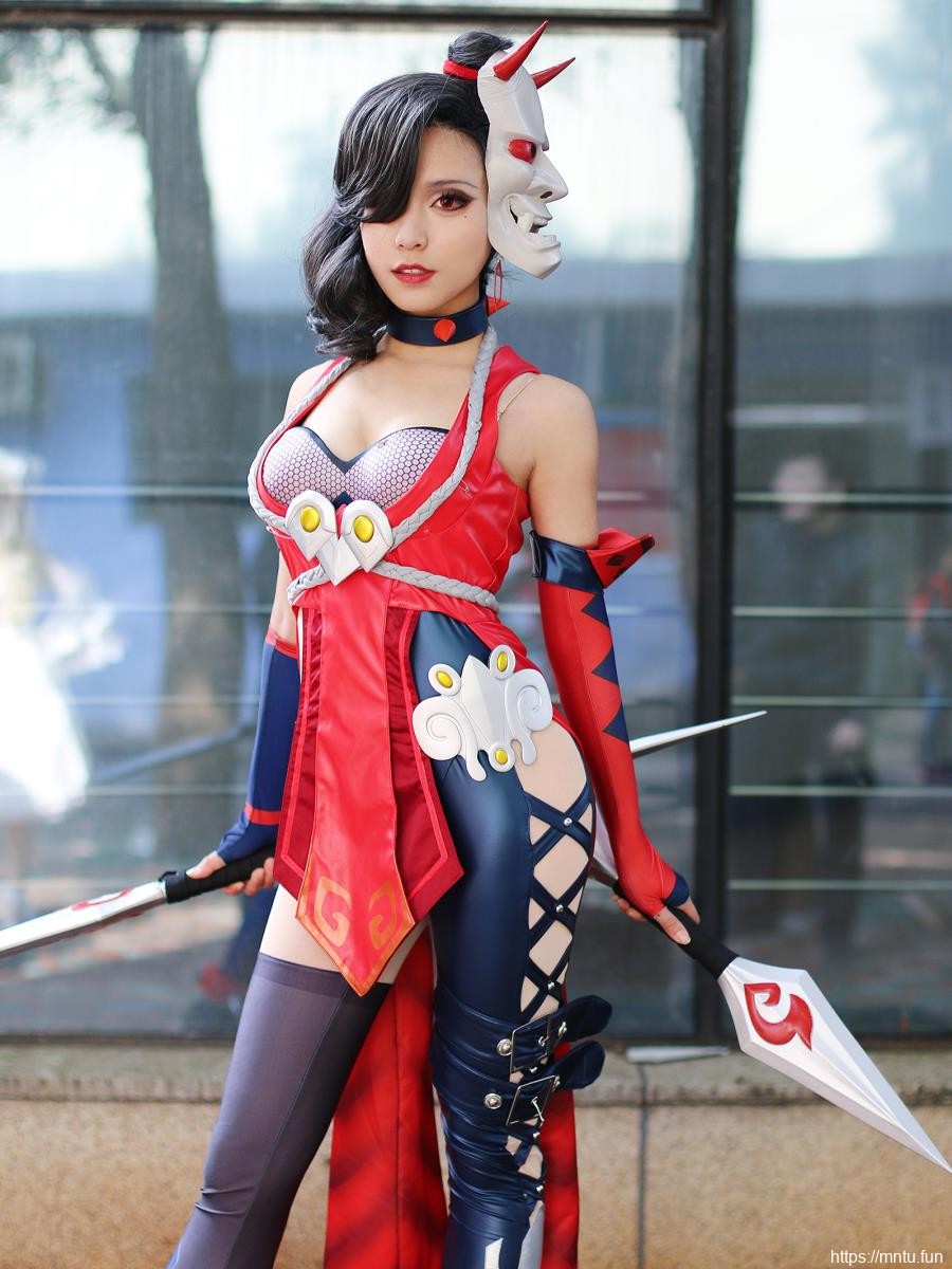 星星瓶酒卿COS王者荣耀杀神阿轲