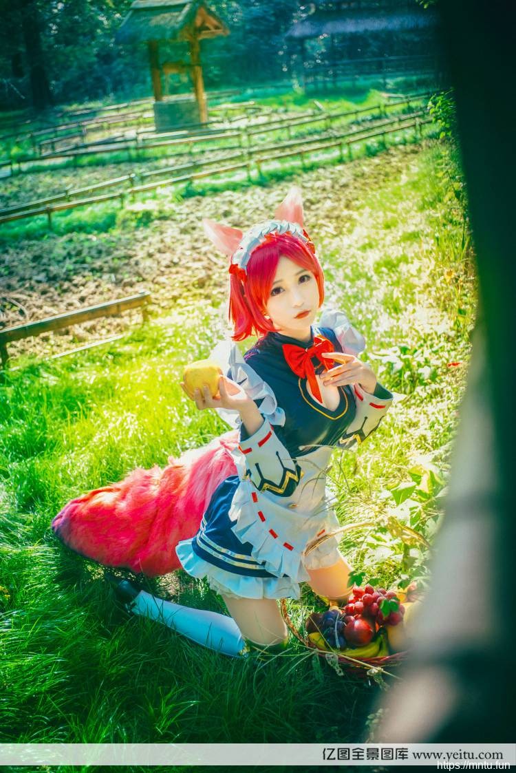 青春美少女吃土少女COSPLAY王者荣耀妲己