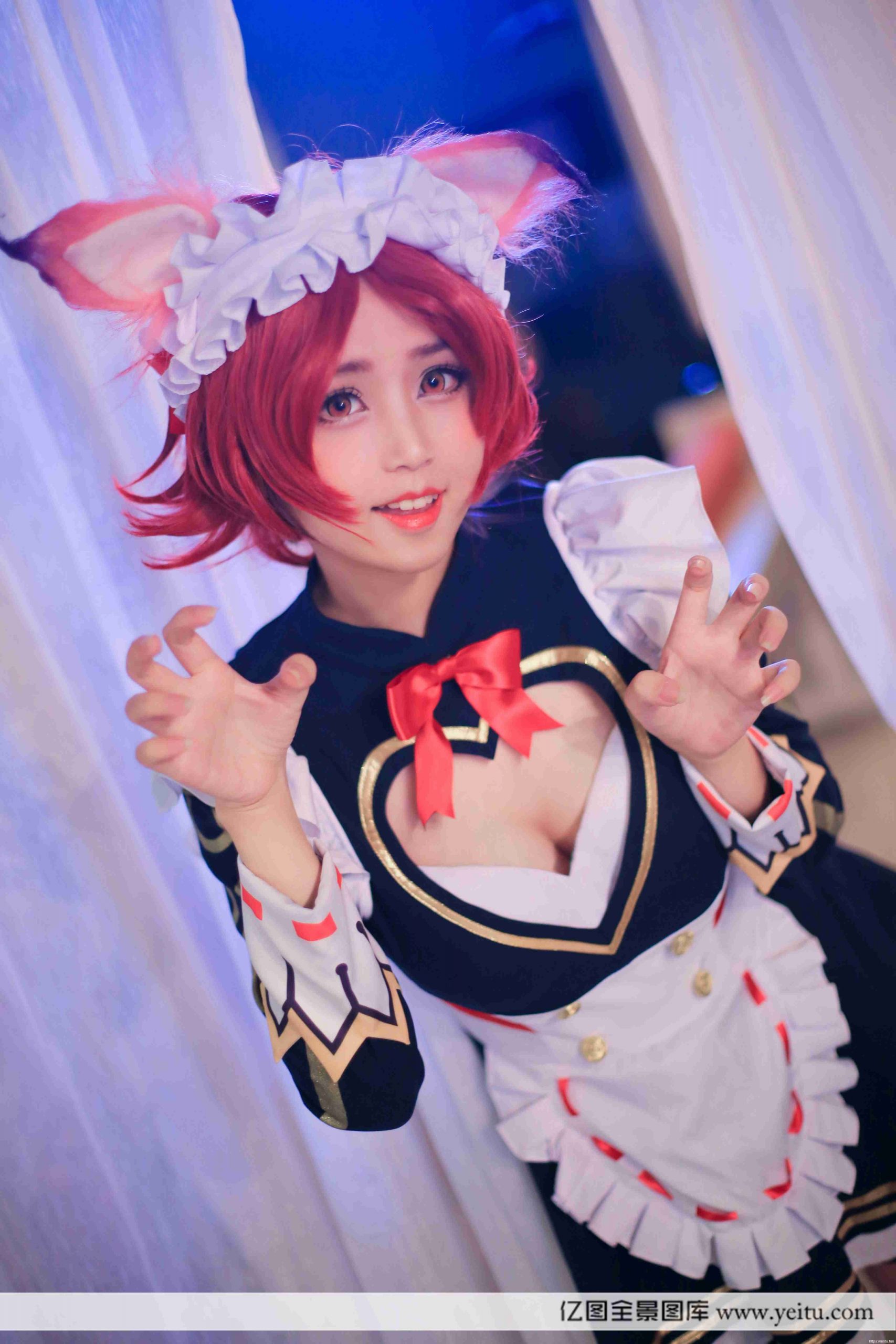 清纯萌妹子觉棠COS王者荣耀女仆咖啡妲己