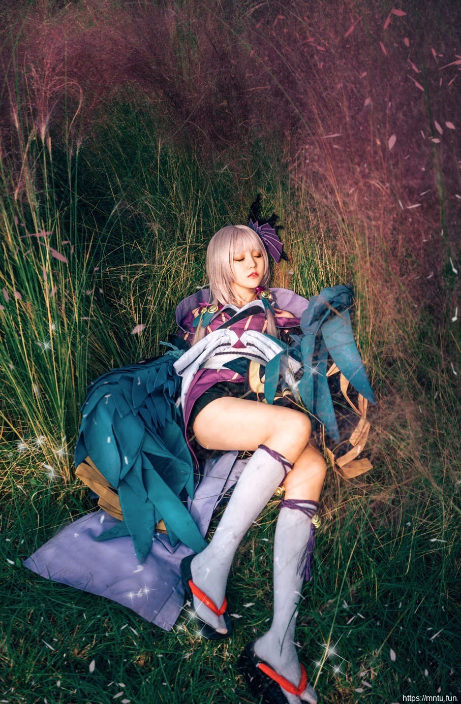 童颜美女Cosplay阴阳师以津真天性感图片