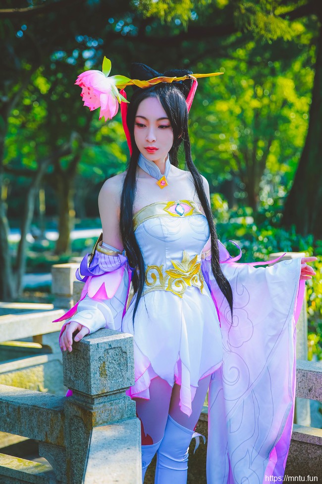 白丝御姐汪汪不给仙贝COS王者荣耀貂蝉