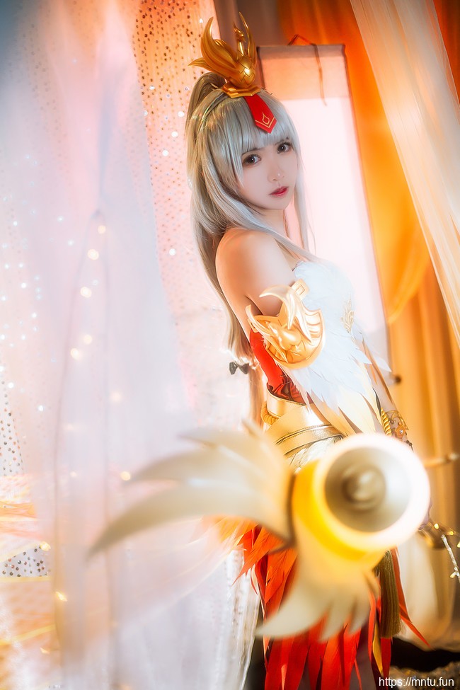 萝莉御姐鳗鱼霏儿COSPLAY王者荣耀凤凰于飞王昭君