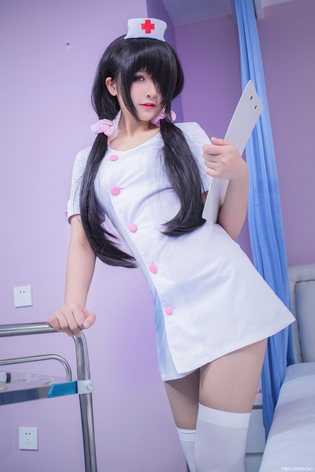 白丝护士制服美女cosplay动漫美女时崎狂三