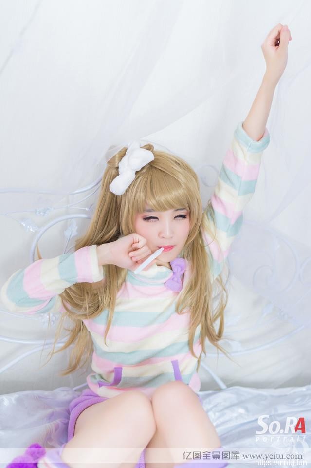 粉嫩清纯美女睡衣私房cosplay