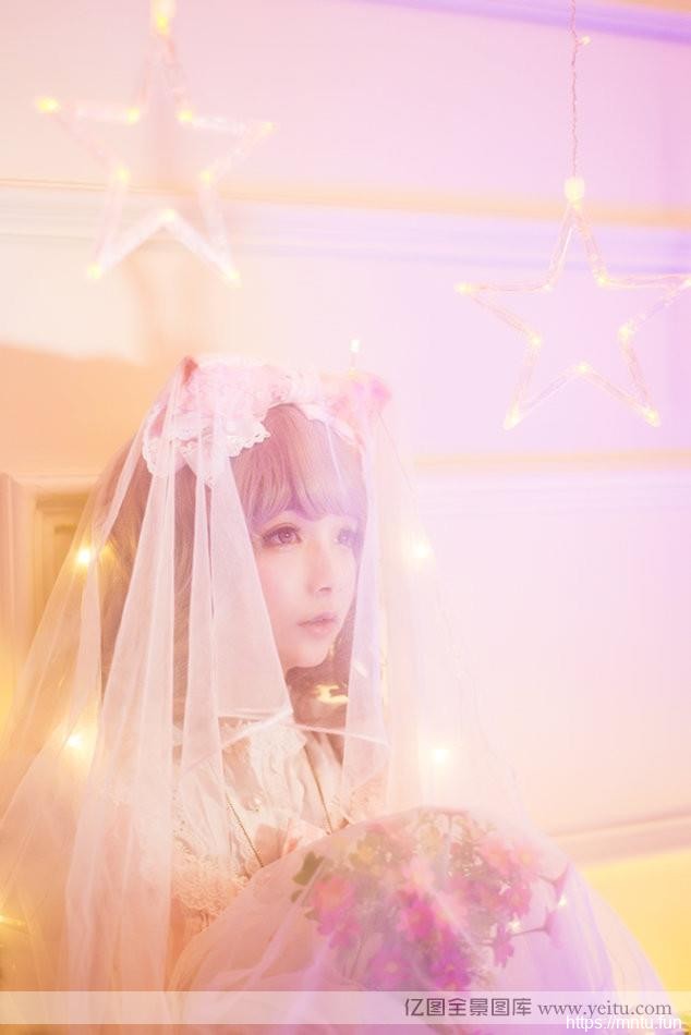 清纯可爱小美女圣诞节COS自拍