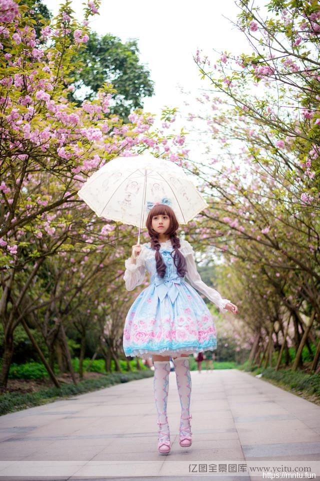 超萌沮纯小萝莉可爱迷人COSPLAY