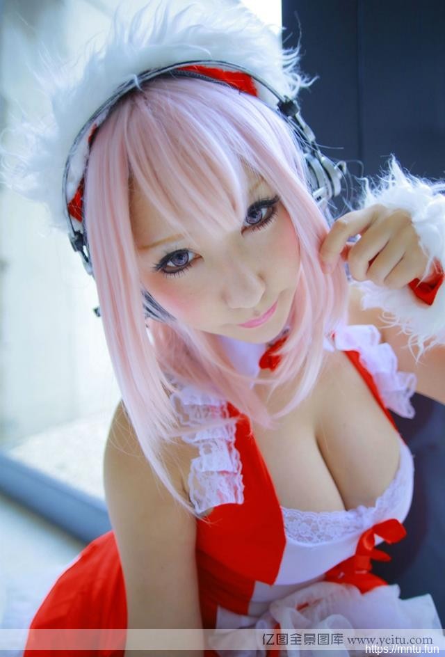 清纯萝莉童颜巨乳粉嫩cosplcosplay大全ay