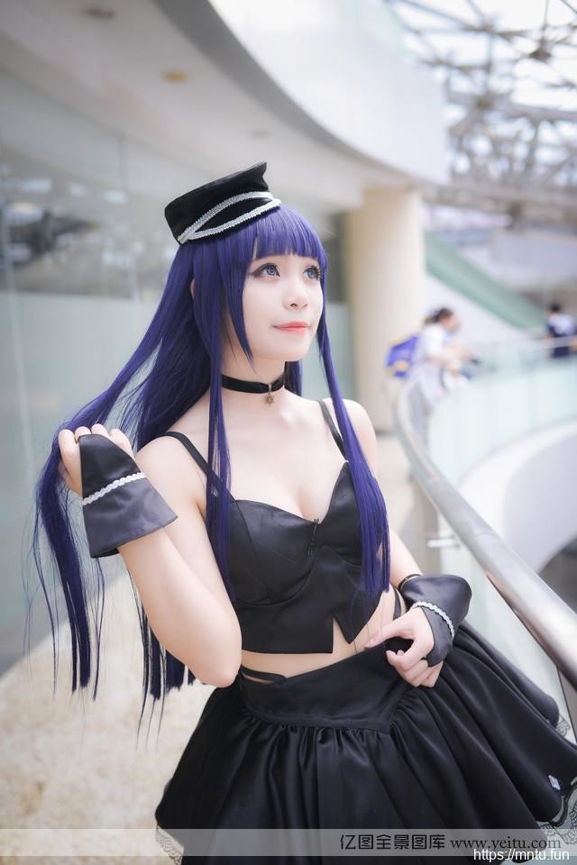 紫色可爱萌白丝长筒袜cosplay美女性感cosplay
