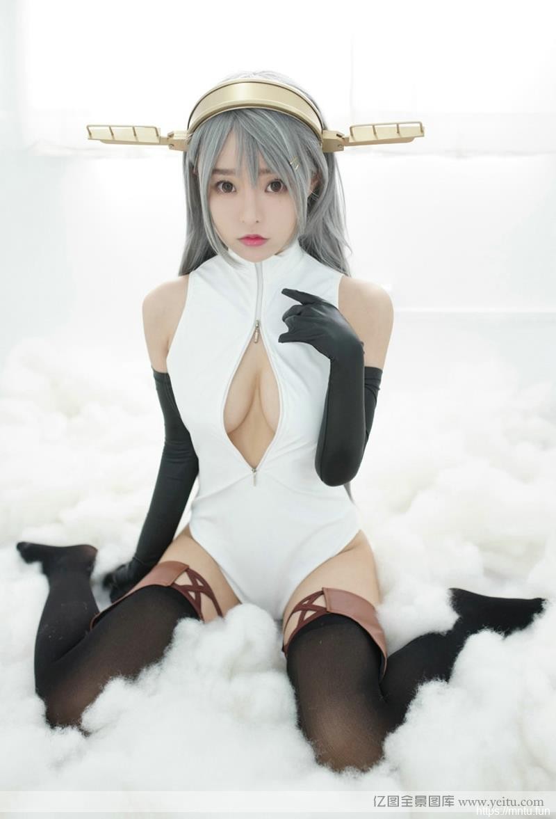 性感cosplay系列萌妹子大胆开胸泳衣cosplay舰娘