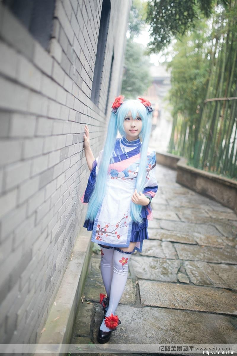 可爱萝莉梅花初音唯美coscosplay动漫人物play