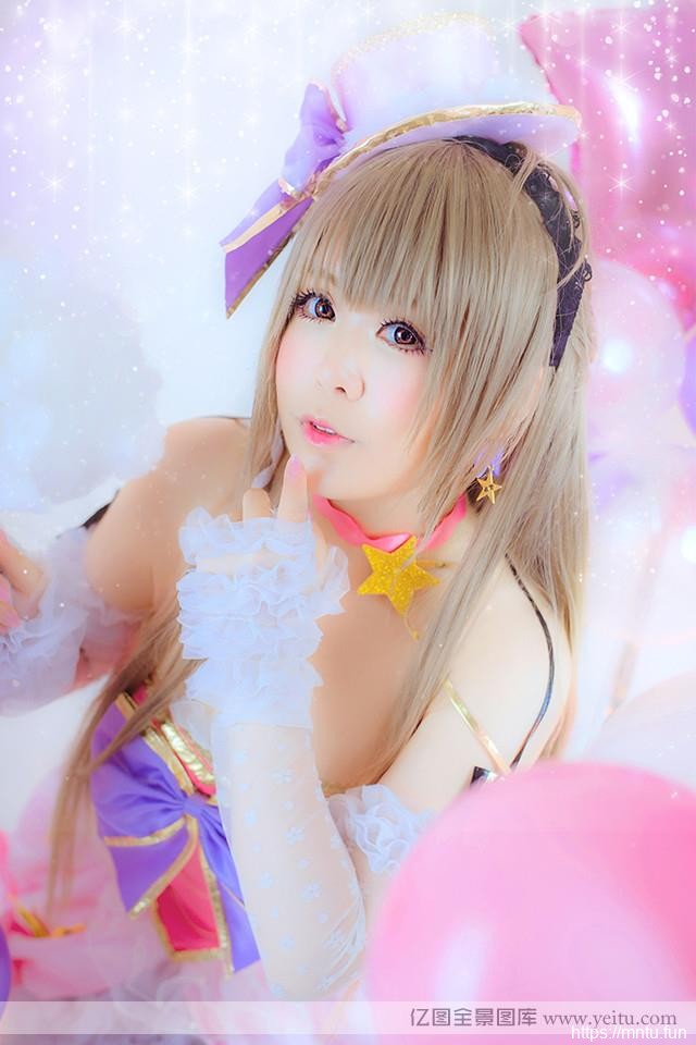 超卡哇伊童颜美眉的cosplay爆笑cosplay秀