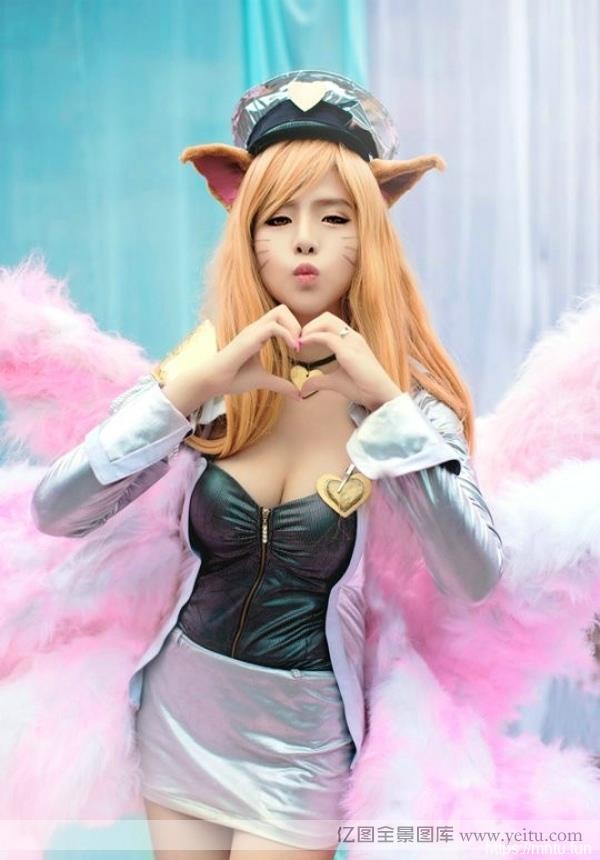 越南美女Mitu K重生之cosplayat人体诱惑Cosplay