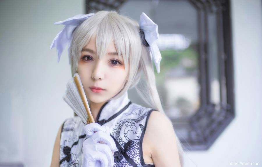 白丝旗袍美女尤物cos春日野穹福利写真图片