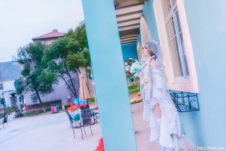 白丝美腿洛天依花嫁cosplay性感图片