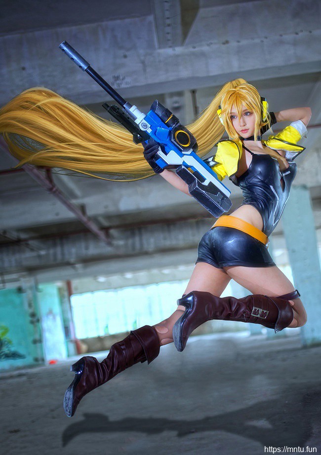 混血美女Cosplay莉莉少女咖啡枪朱诺埃蒙斯图片