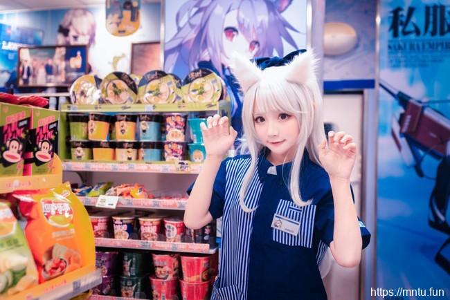 可爱俏皮萝莉控碧蓝航线舰娘cosplay图片