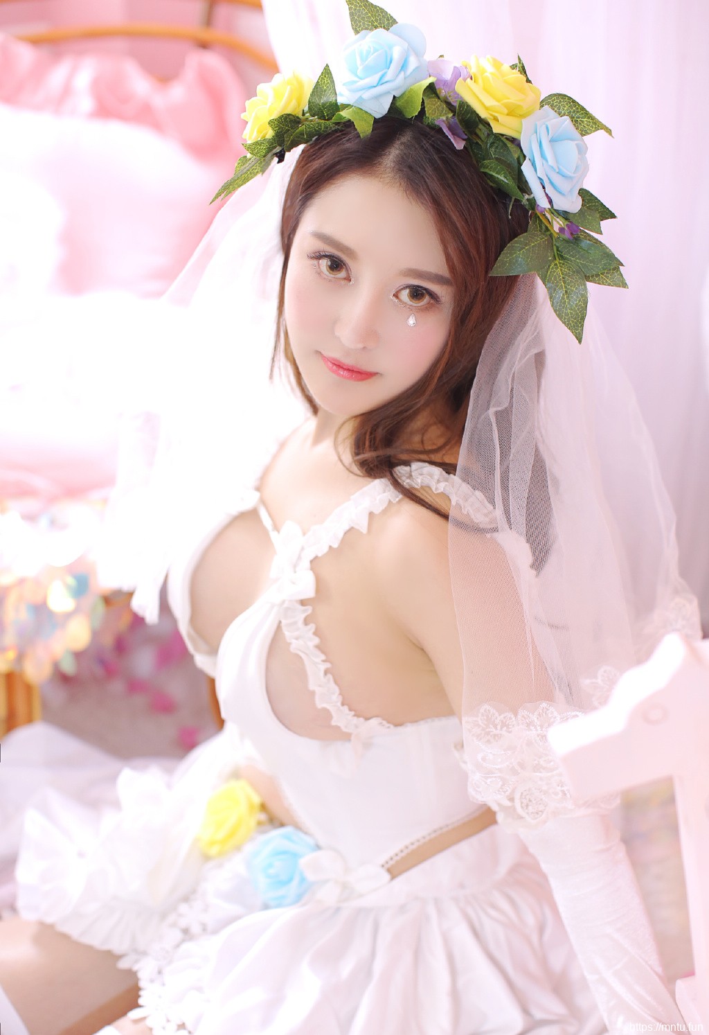 索尼子cosplay美女性感白丝爆乳美女图片