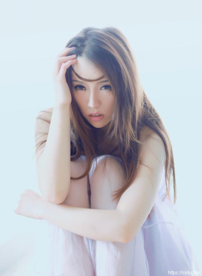 素颜清纯女生唯美艺术写真集