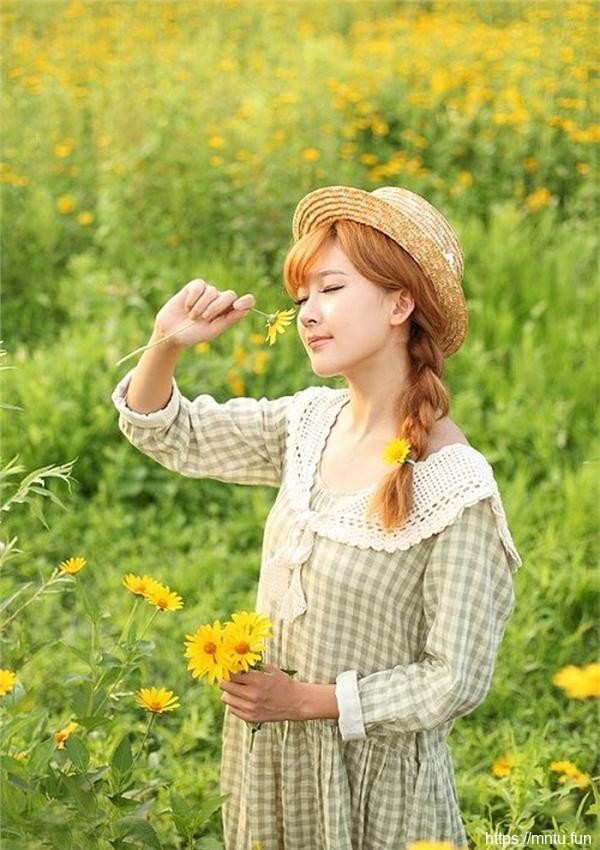 田园风清纯女孩气质艺术照