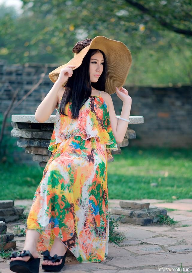 长发清纯美女田园风个人写真集