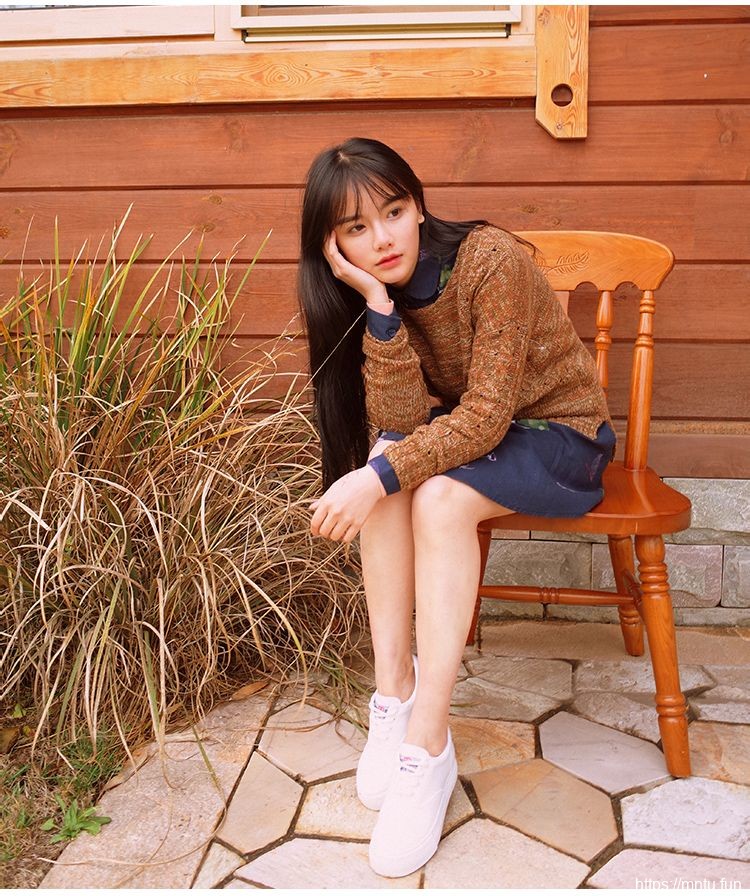 清纯女生南笙休闲生活照气质写真