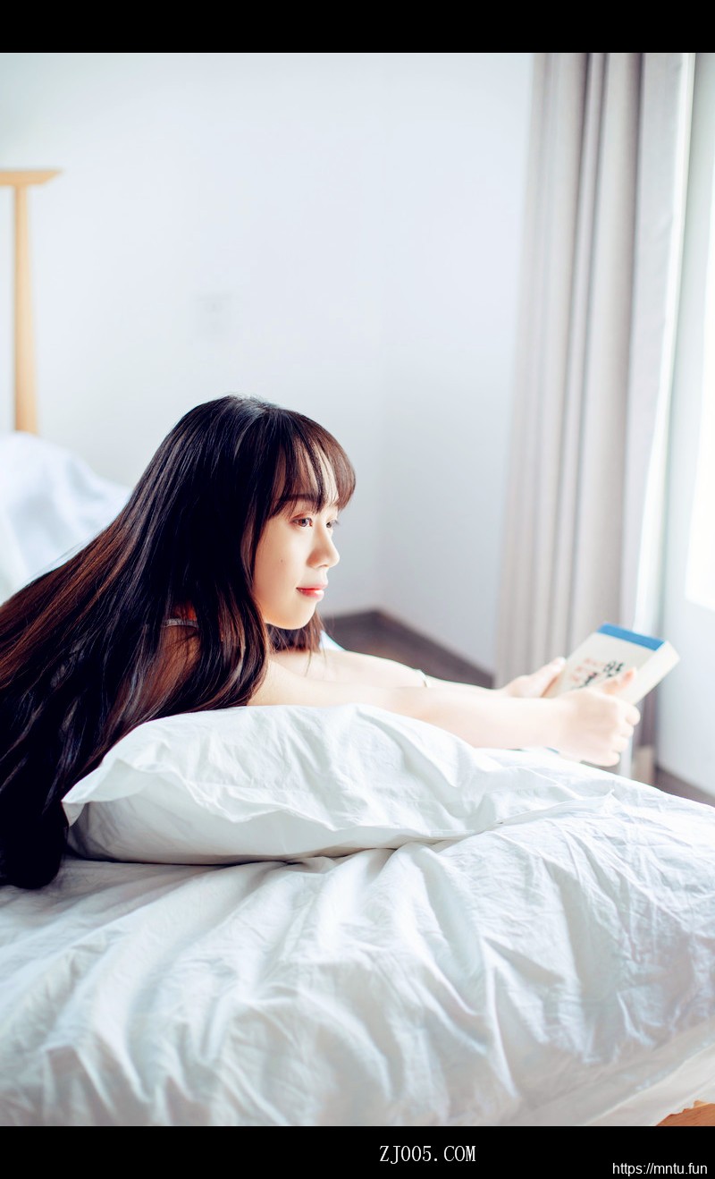 清纯美女大学生性感制服诱惑妹子图片合集