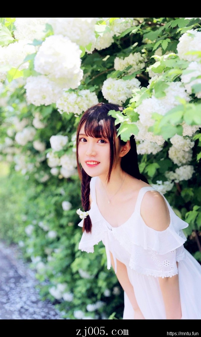 清纯美女唯美写真白裙高清图片是我小姨子