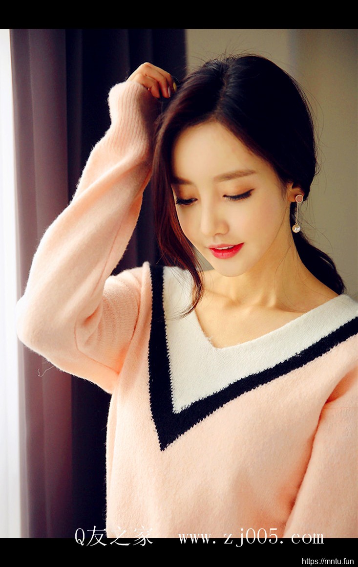 日韩短裙秘书美女大胆脱衣气质美女照片集