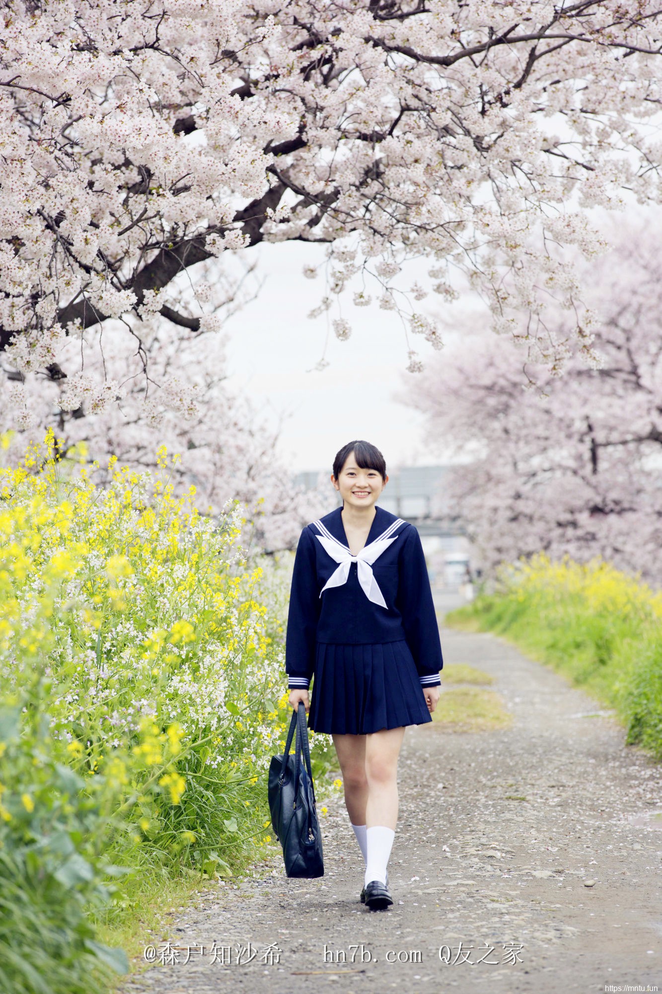 亚洲美女写真森户知沙希熟妇大尺度人体艺术