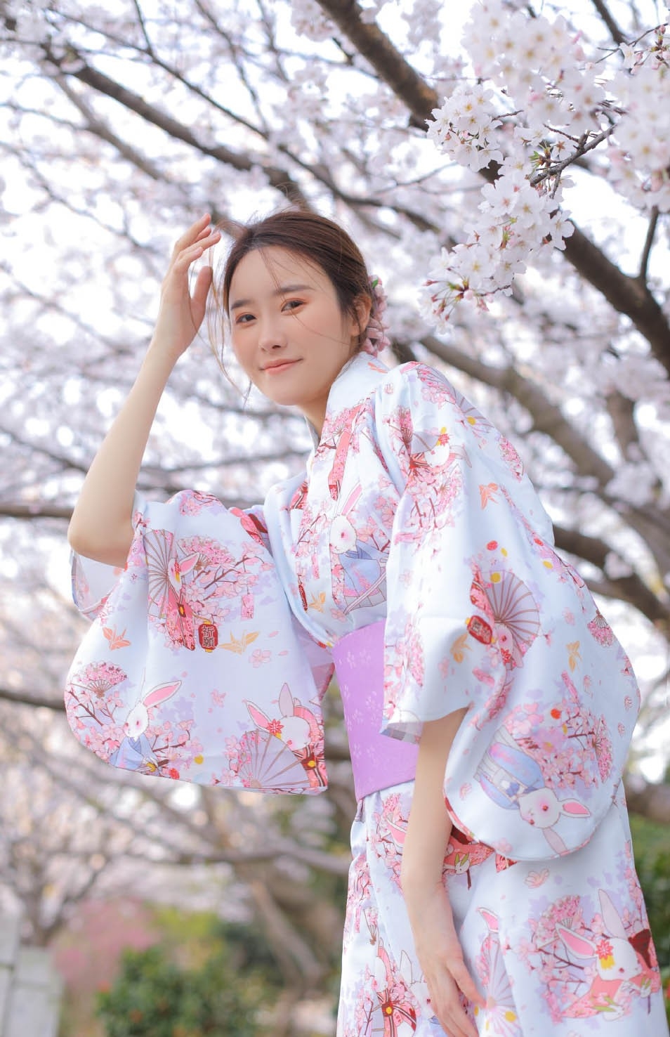 粉嫩可爱的和服美女户外温婉漂亮古风摄影图片