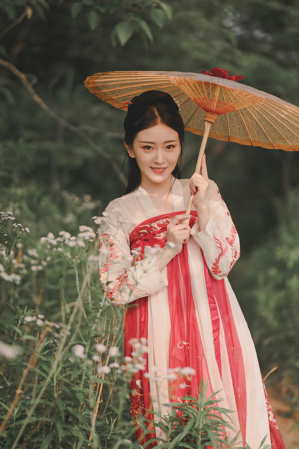 唐朝汉服美女气质淡雅古风摄影