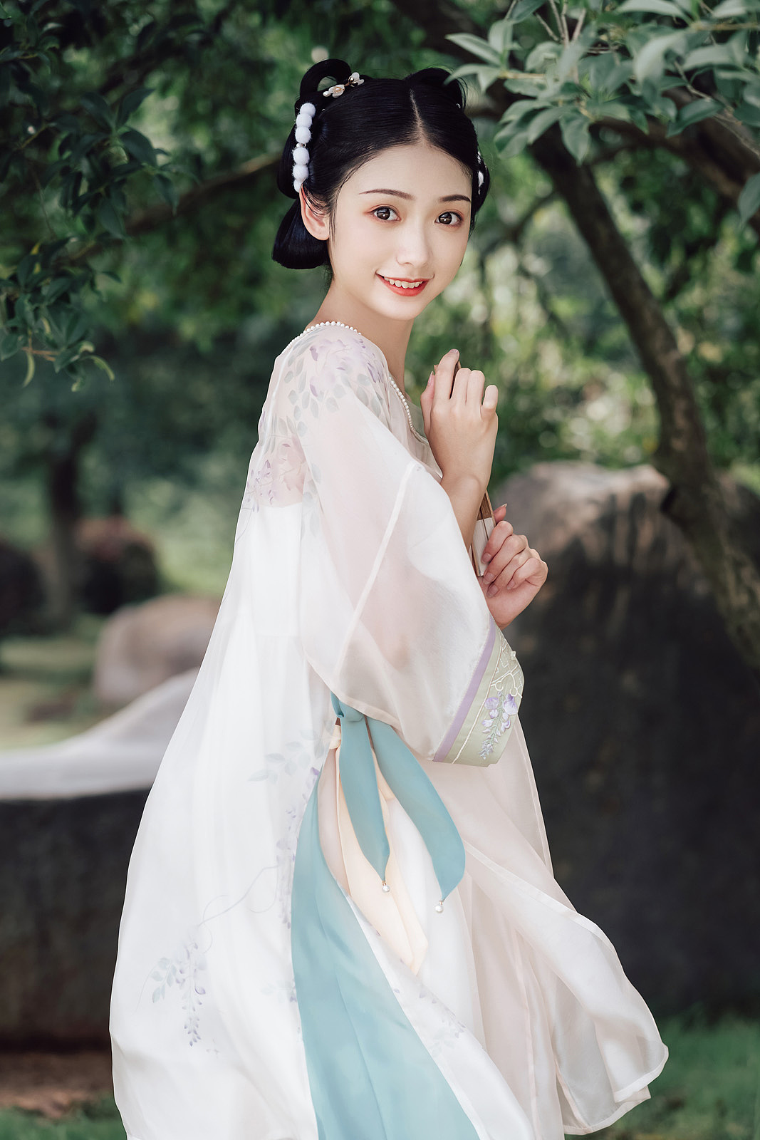 国风美少女现代汉服唯美古风图片